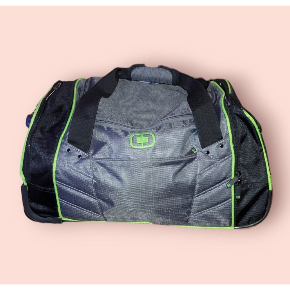 OGIO HAMBLIN 22 WHEELED DUFFEL BAG